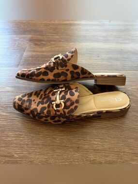 CL by Laundry Leopard Print Mule Slides with Gold Buckle
Size 9